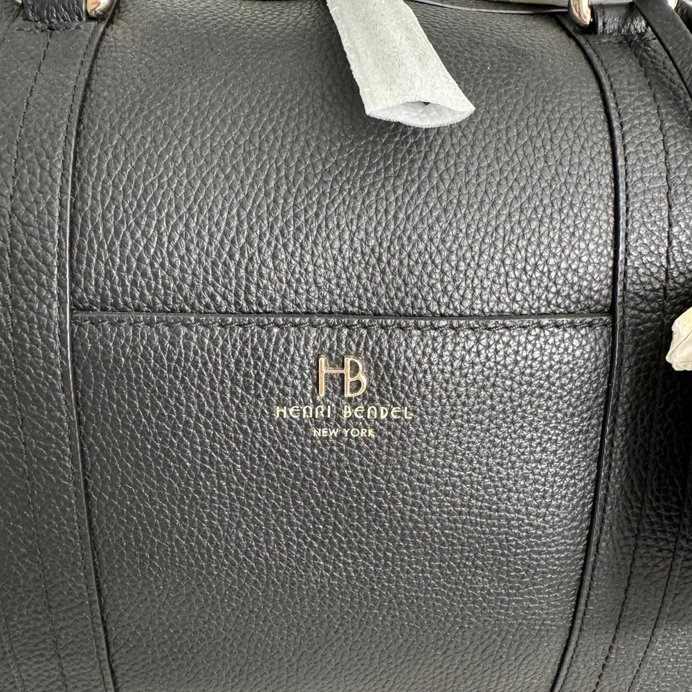 RARE NWT Henri Bendel Noho Overnight bag - black pebbled leather. - Picture 2 of 9